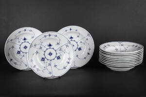 Bing og Grøndahl. Musselmalet. Dybe middagstallerkner 12