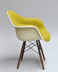 Charles Eames. Armstol, model DAW