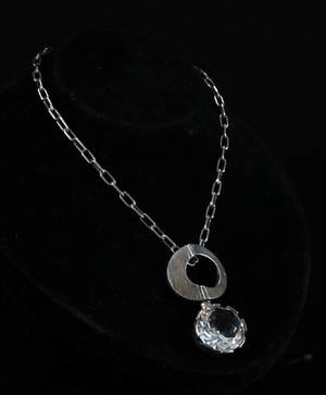 Halsband i silver med bergkristall, BJK, Malmö, 1974