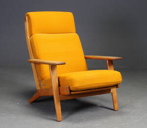 Hans J. Wegner højrygget lænestol i eg, model GE-290A