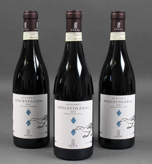 24 fl. Dolcetto dAlba 2012. DOC, Loc. Castelletto,