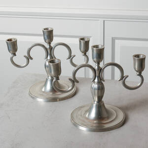 KANDELABRAR, ett par, GAB, år 1932