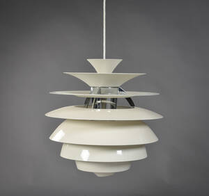 Poul Henningsen for Louis Poulsen, pendel, Kuglelamel  Snowball.