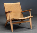 Hans J. Wegner. Lænestol af egetræ, model CH-25 