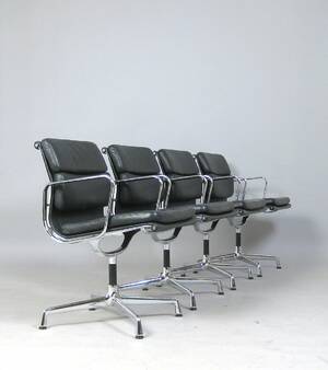 Charles  Ray Eames, Stühle Modell EA 208 Soft Pad Alu Chair in Leder von Vitra 4