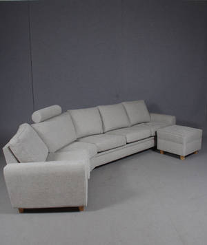 Soffa, Basica med fotpall