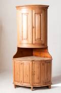 Eckschrank, Weichholz, 19. Jh.