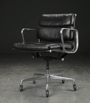 Charles Eames. Soft Pad kontorstol, sort læder 