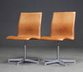 Arne Jacobsen. Par Oxford stole, model 3271 2