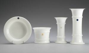 Samling Holmegaard og Royal Copenhagen, vaser, urtepotteskjuler og skål. 4