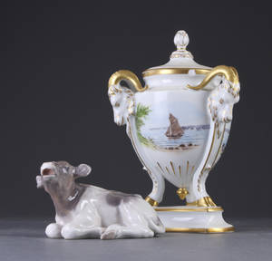 Prydurne samt figur af porcelæn. Kgl.P. og Rosenthal. 2