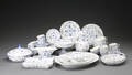Royal Copenhagen. Musselmalet Service af porcelæn. Riflet og Halvblonde 75