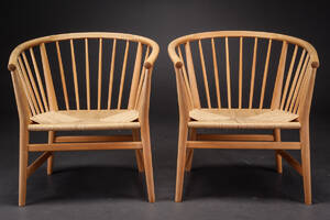 Hans. J. Wegner. Par armstole model PP 112 2 