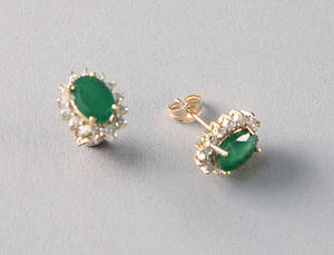 Par smaragd- og brillant ørestikkere 2