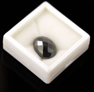Uindfattet behandlet sort diamant ca 11.61 ct.