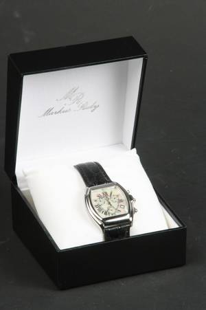 Marcus Ruby Monarch unisex armbåndsur