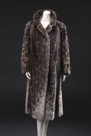 Sælskindsfrakke, str. ca. 42-44