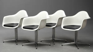 Charles  Ray Eames, Sæt på fire skalstole, model DAL 4 