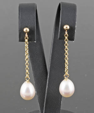 Yellow gold fresh water pearl earrings 2