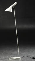 Arne Jacobsen. AJ standerlampe, hvid
