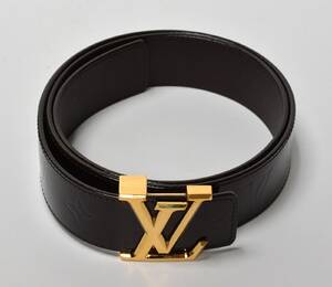 Louis Vuitton. Bælte Amarante Monogram, Vernis Facet