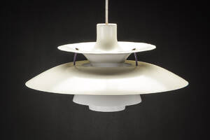 Poul Henningsen. PH5 pendel, hvid