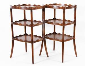 Bord med hyllor, ett par, 1900-tal