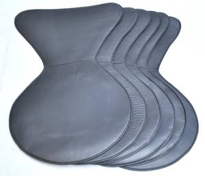 Læderovertræk til Arne Jacobsens 7´erstole, sæt på seks stk. 6