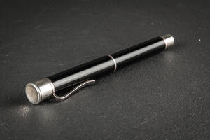 Bo Bonfils for Georg Jensen. Kuglepen af sterlingsølv 925