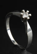 Solitairering med diamant
