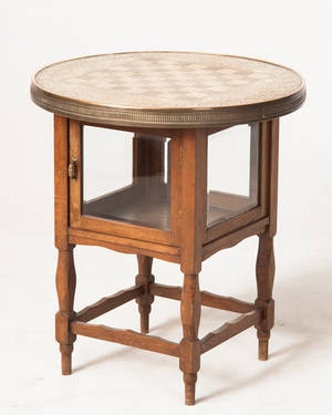 Beistelltisch mit Vitrinenfach, 1. Hälfte 20. Jh.