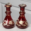 PARFLASKOR, rött munblåst glas, 18001900-tal