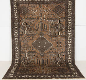 Persisk handknuten matta, Bakhtiari 323x208 cm Denna vara har satts till omförsäljning under nytt varunummer4088137