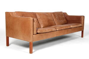 Børge Mogensen.Tre-pers. sofa, model 2213, originalt læder. Denne vare er sat til omsalg under nyt varenummer 4883163