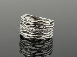 Ring af sterling sølv med cubic zirkonia