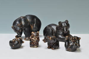 Knud Kyhn. Figurer i form af bjørne, glaseret stentøj. Kgl.P.