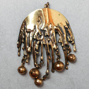 PENTTI SARPANEVA, Hänge, brons