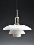 Poul Henningsen. PH 4½-4 pendel med skærme af opal glas,