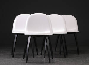 Gubi Chair. Sæt på fire stole, model 52 4