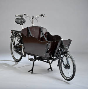 Sort lakeret Enghouse tohjulet ladcykel