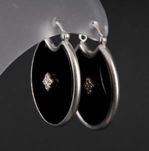 Julie Sandlau. Par Hortensia øreringe 2