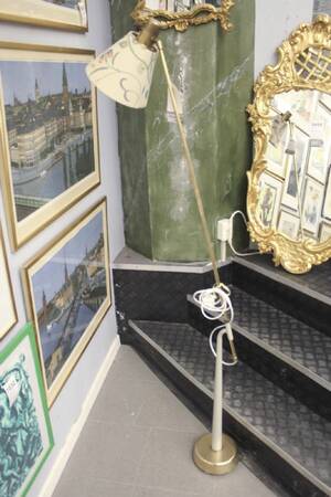 Golvlampa, Mässing