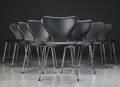 Arne Jacobsen. Otte syverstole model 3107, sort læder 8