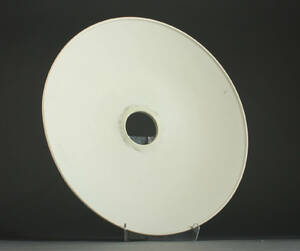 Poul Henningsen, overskærm, rødlakeret metal