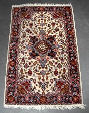 Pakistansk tæppe, uld på bomuld, 155 x 97 cm.
