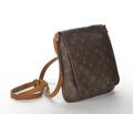 Louis Vuitton. Skuldertaske Denne vare er sat til omsalg under nyt varenummer 4882094