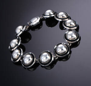 N.E. From. Armlænke af sterlingsølv