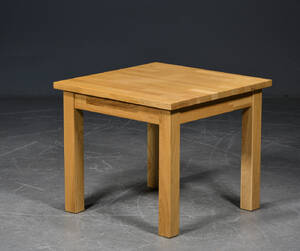 Lampebord af massiv bøgetræ Denne vare er sat til omsalg under nyt varenummer 4477313