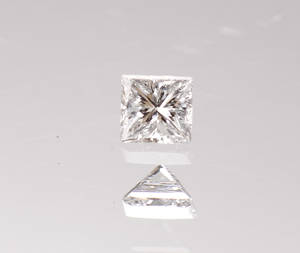 Uindfattet diamant. 0,12 ct Prinsesscut