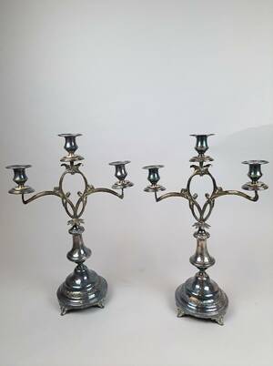 Kandelabrar, jugend